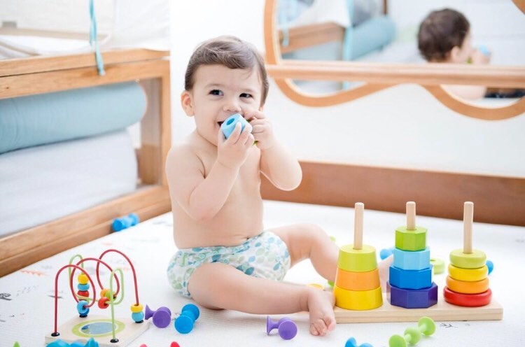 Coordenação visomotora: o que é? Como estimular o bebê?